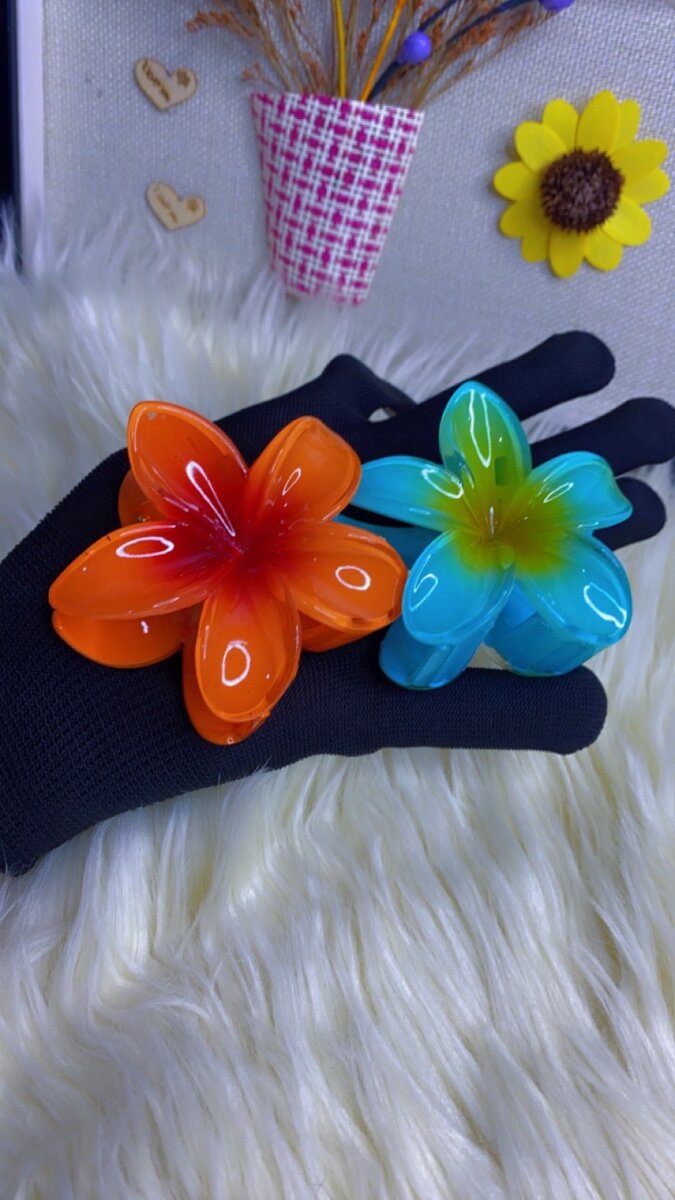 Flower Claw Clip