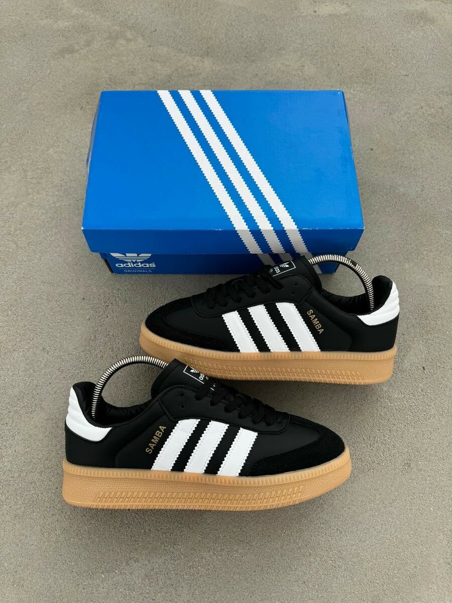 ADIDAS chaussures