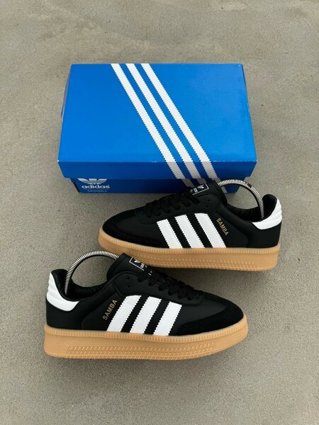ADIDAS chaussures