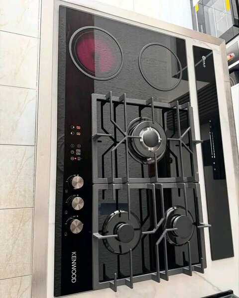 Kenwood Cooker with 2 Gas + 2 Electric Burners