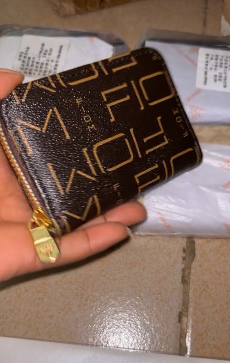 Porte-monnaie en cuir tendance