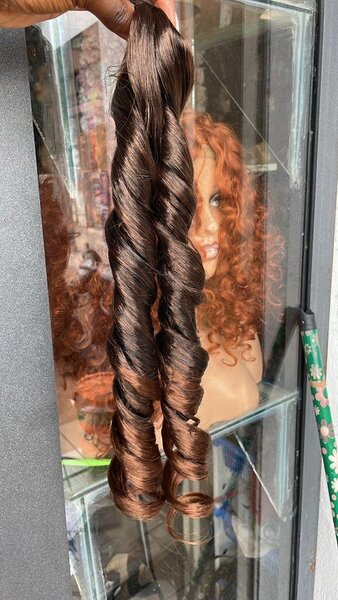 French curly taille 24