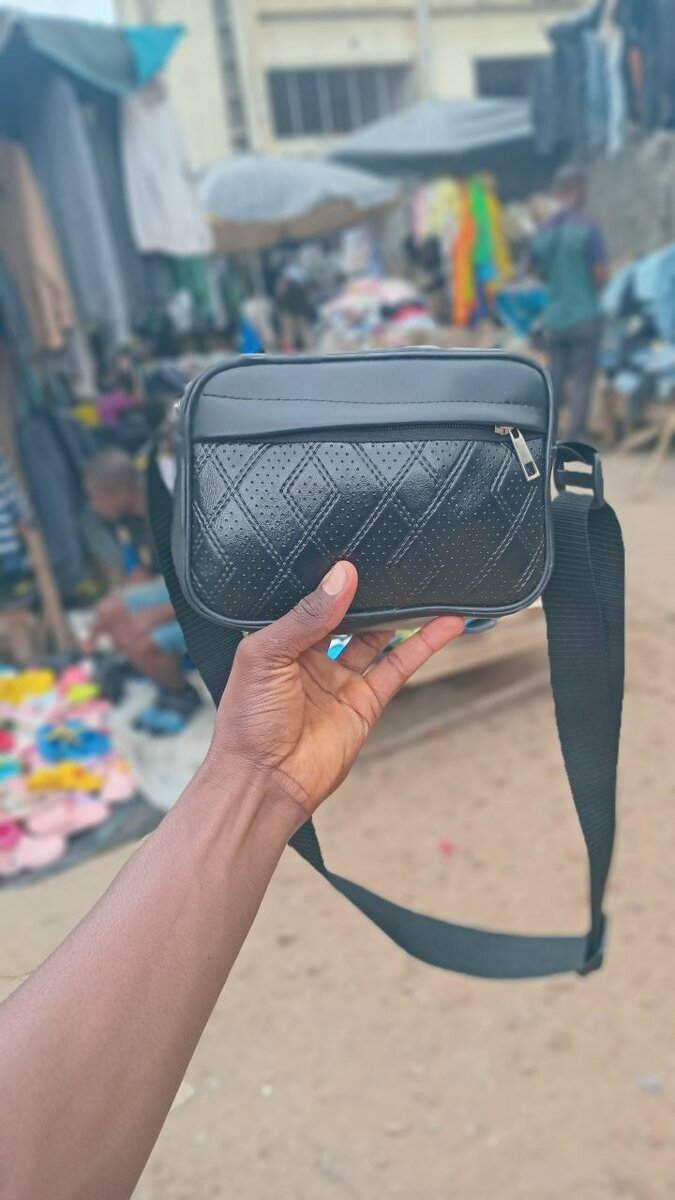 Sacoche bandoulière noire élégante