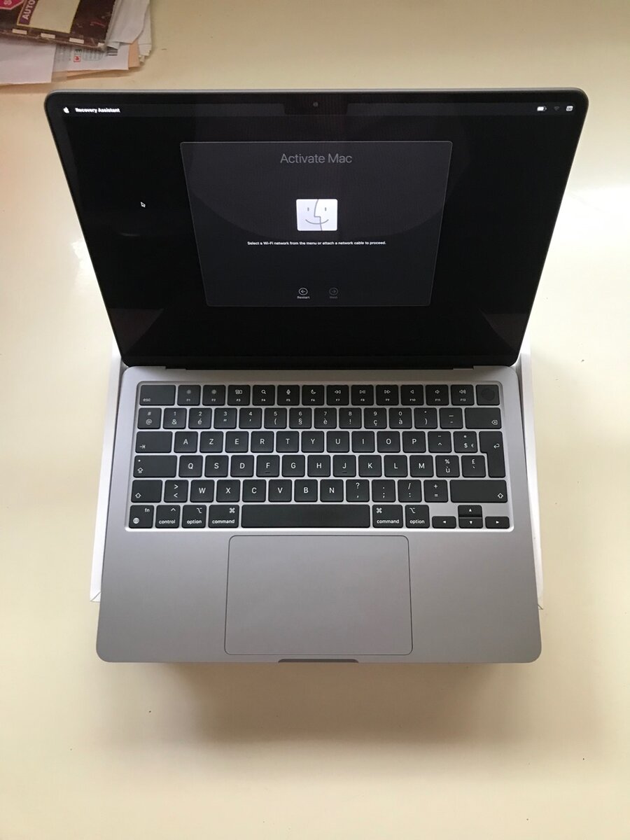 MacBook Air M2 2022 (neuf)