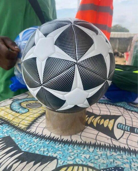 Ballon de football Kipsta