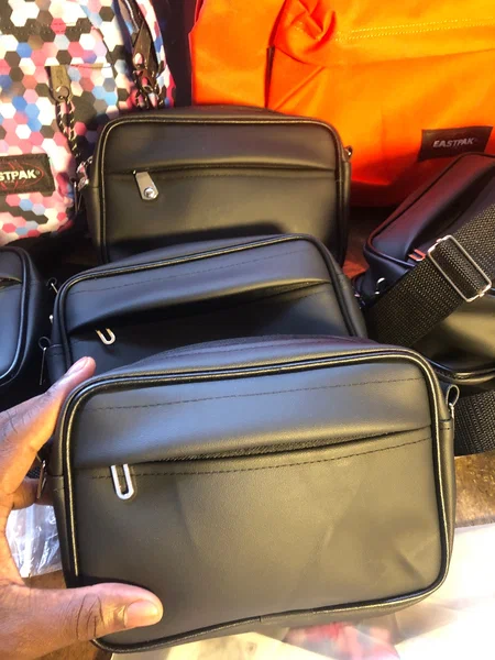 Sacoche bandoulière homme