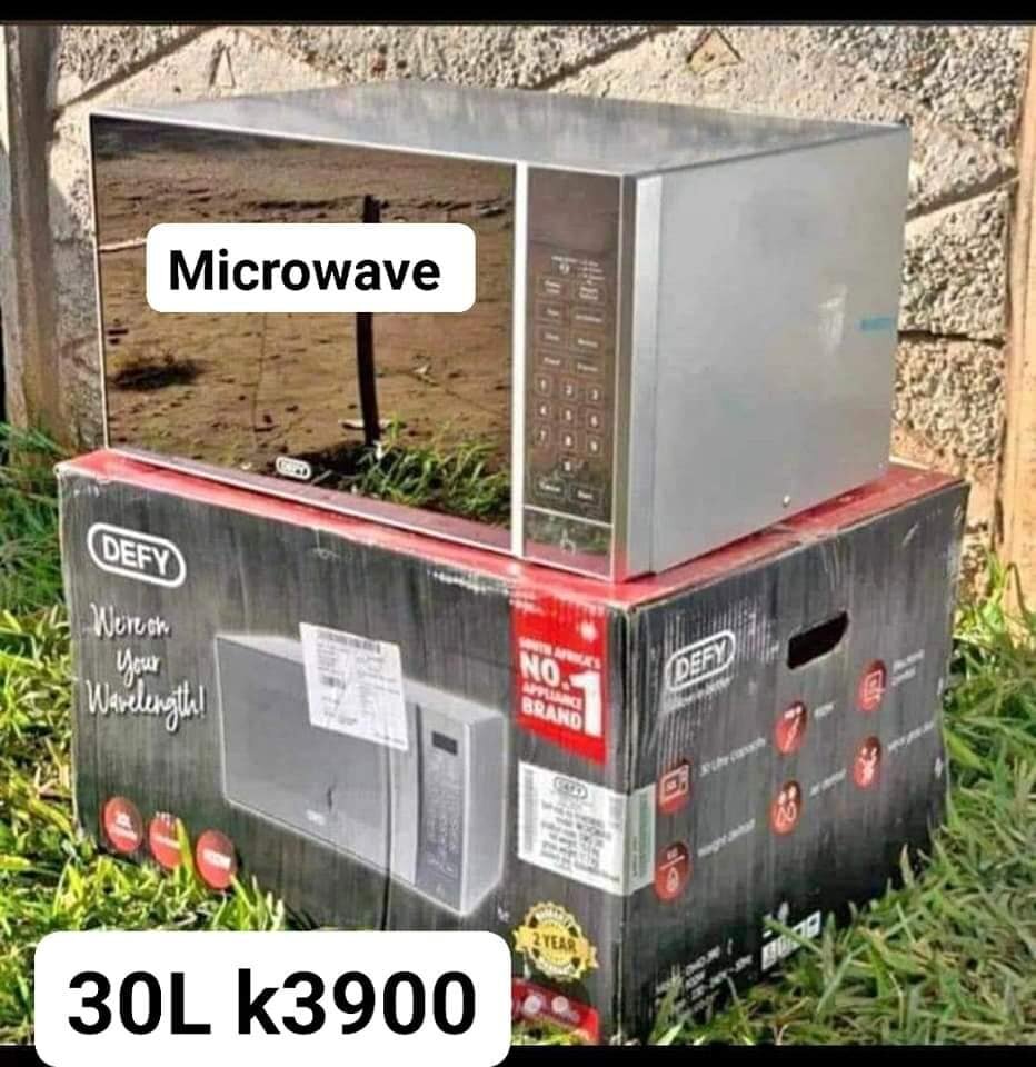 Grey microwave 30l defy