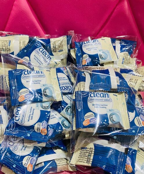 Washing machine cleaner tablet