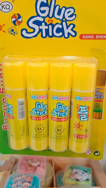 Gum sticks