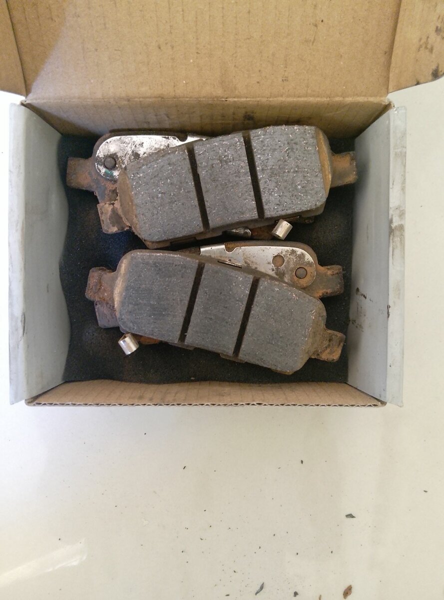 BREAK PADS Rear Alphard