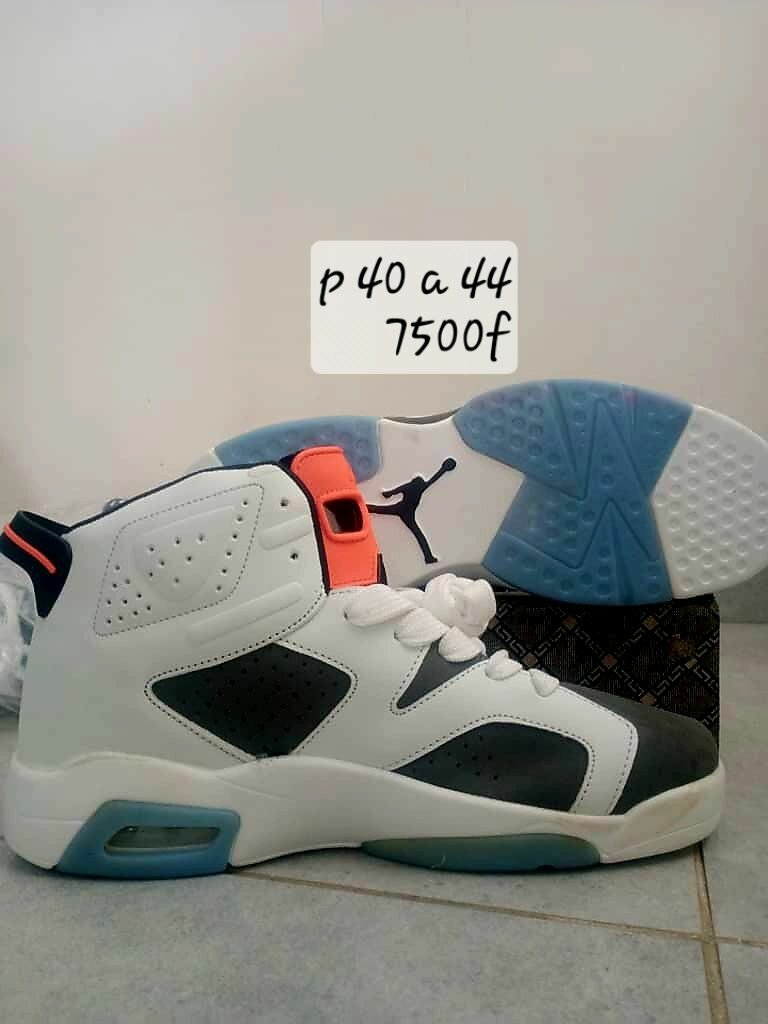 Sneakers mode unisexe tailles variées