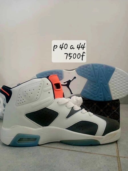 Sneakers mode unisexe tailles variées