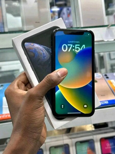 iPhone XR 64GB Noir