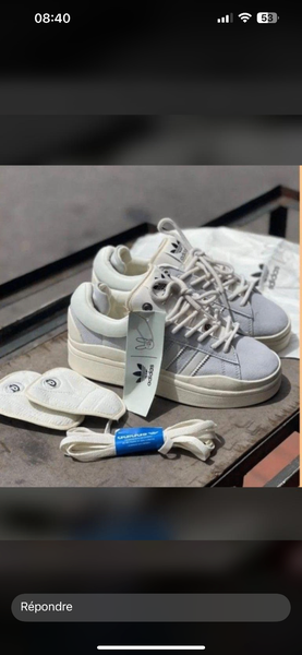 Chaussures Adidas blanches