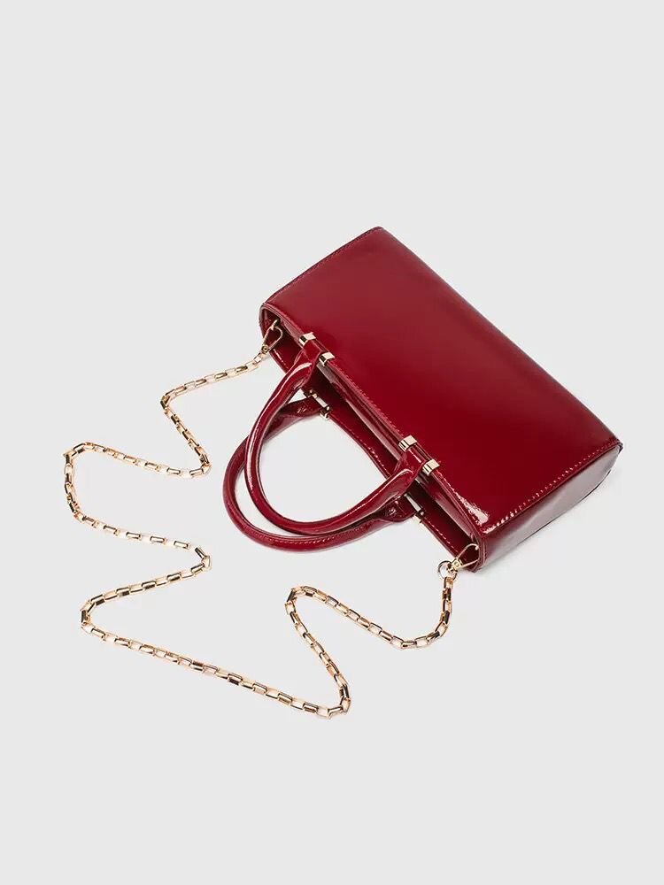 Sac à main en cuir verni