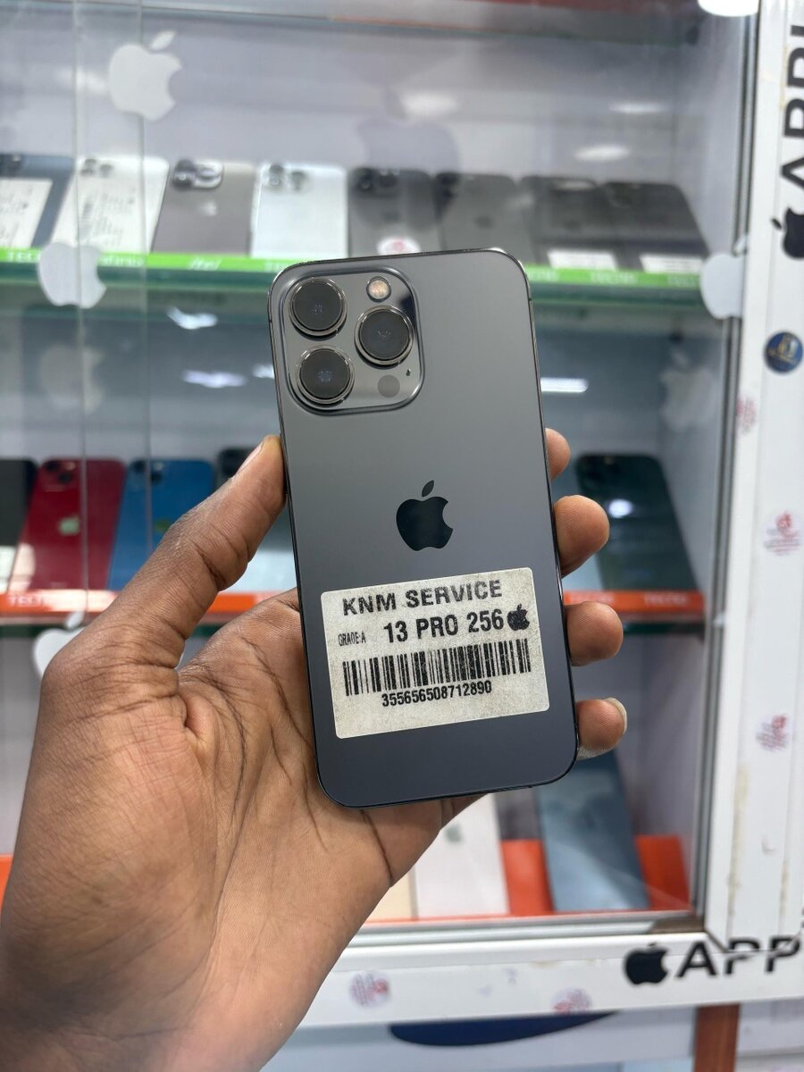 iphone  13 Pro 256go