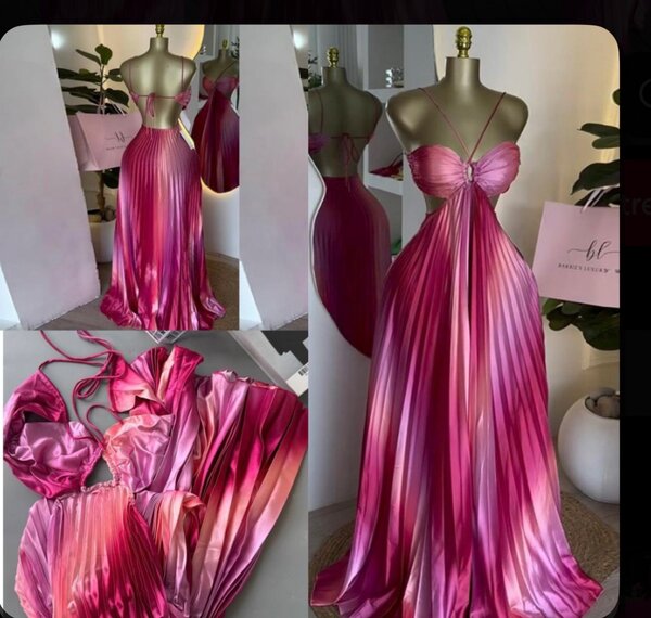 Robe Plissée Rose Élégante