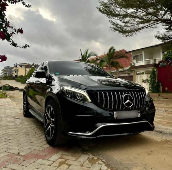 Mercedes SUV Luxe et Performant