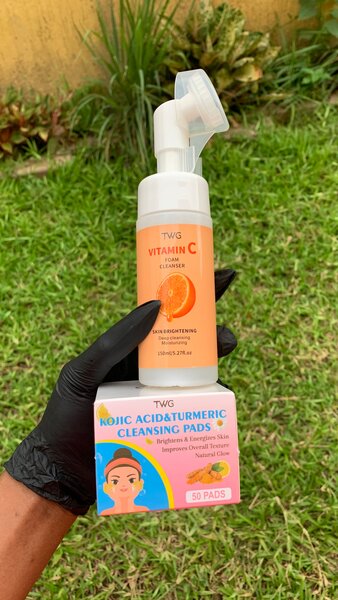 Nettoyant Vitamine C & Tampons Curcuma