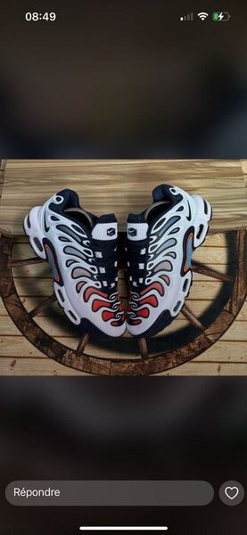 Sneakers Nike VR colorées