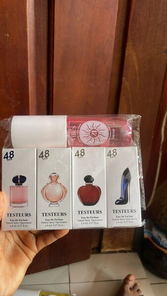 Testeurs de parfum 48