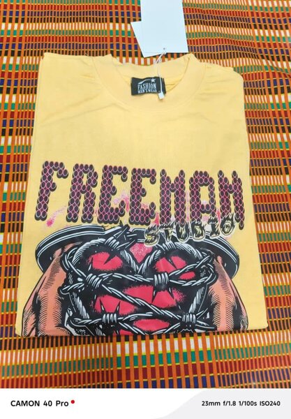 T-shirt  jaune graphique homme