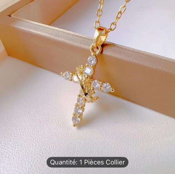 Collier Croix Doré Strass