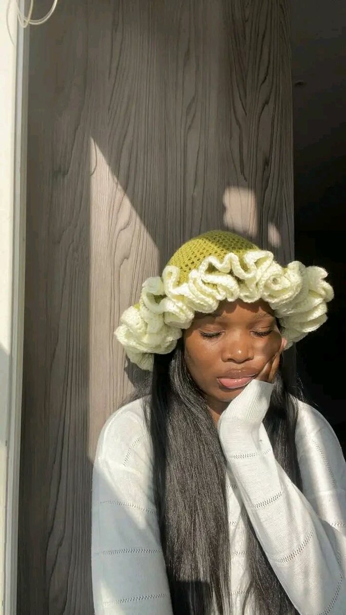 Chapeau Tricoté Ruffles