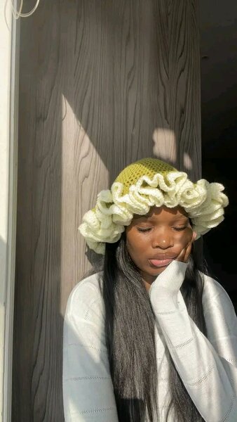 Chapeau Tricoté Ruffles