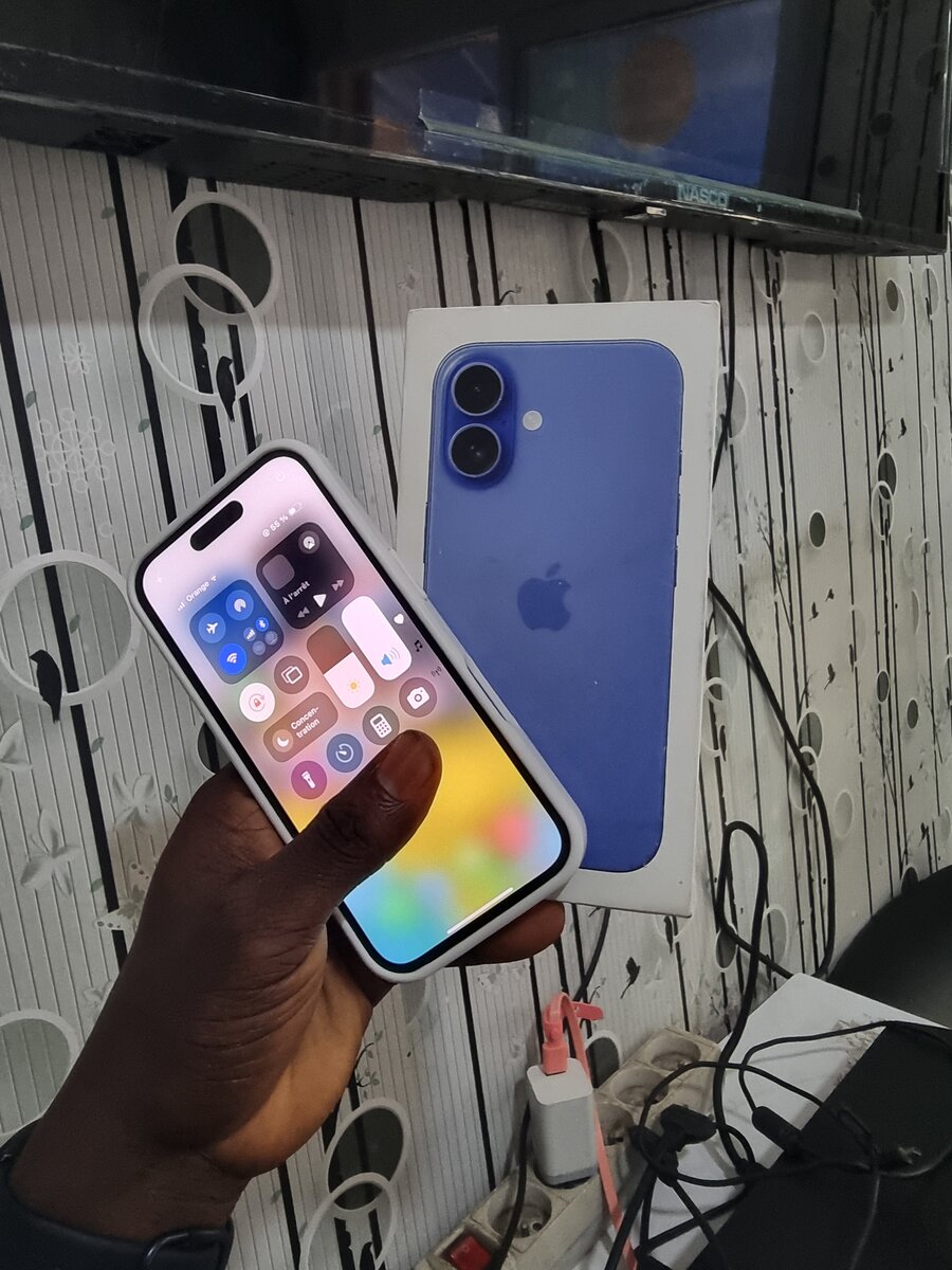 Iphone 16 simple