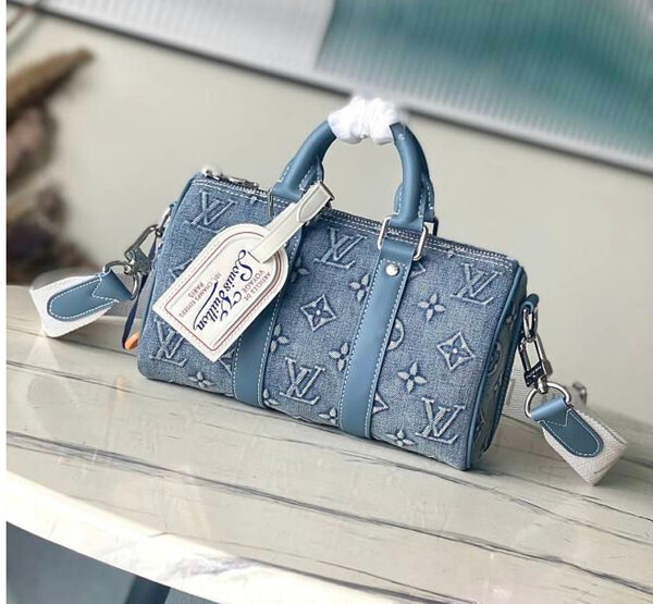 Sac à main en toile bleue