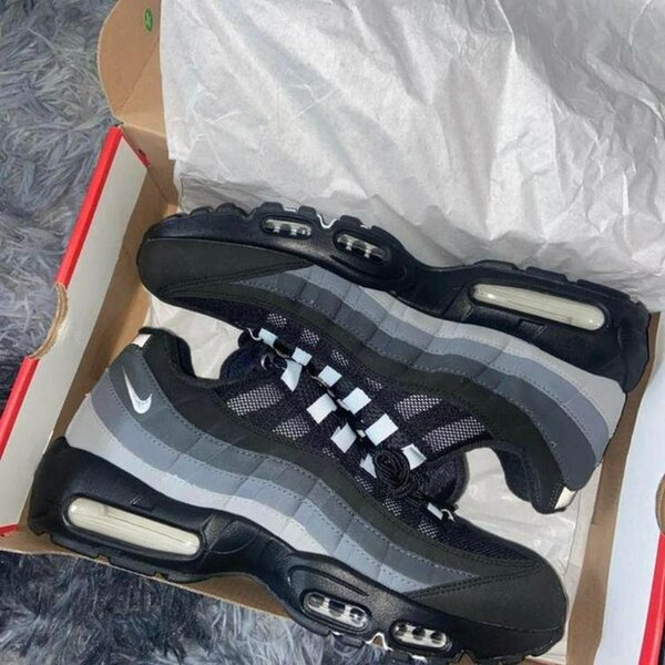 NIKE AIRMAX 95