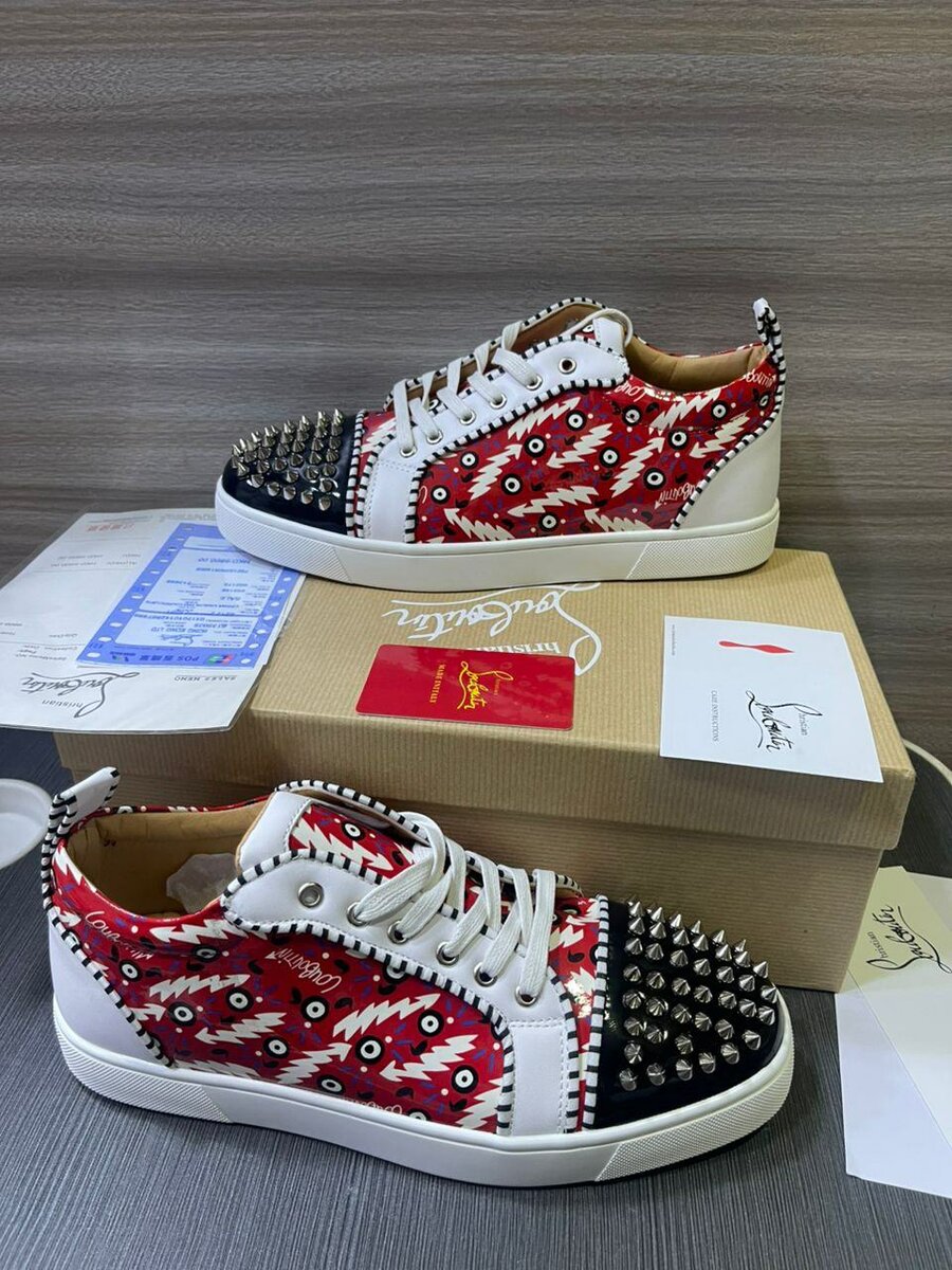 Louboutin prix promo