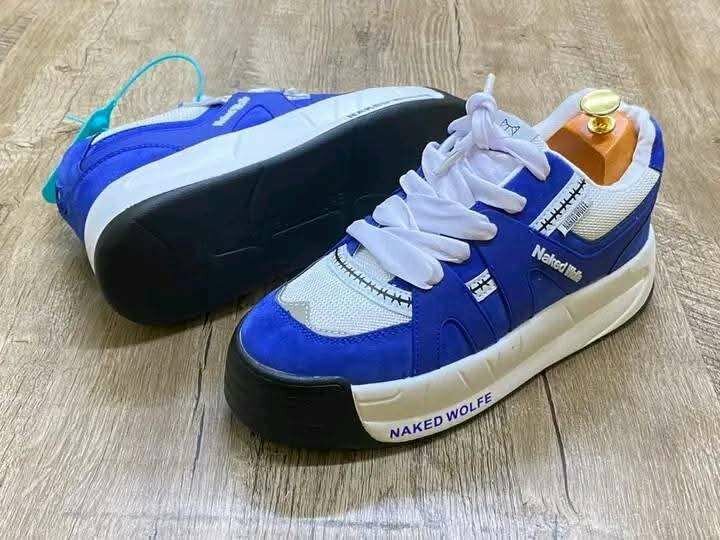 Sneakers modernes Naked Wolfe