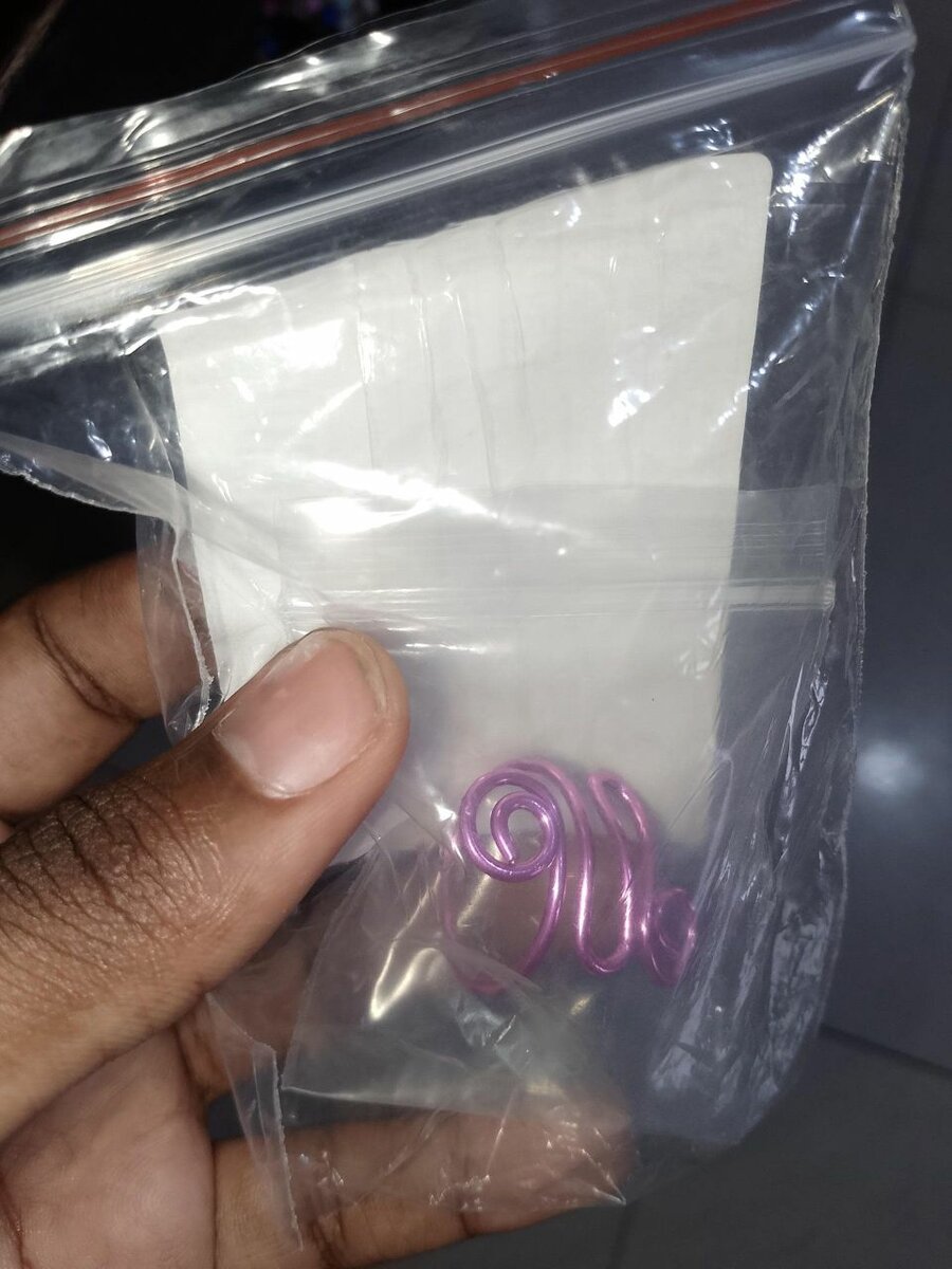 Adjustable Knitting Loop Ring