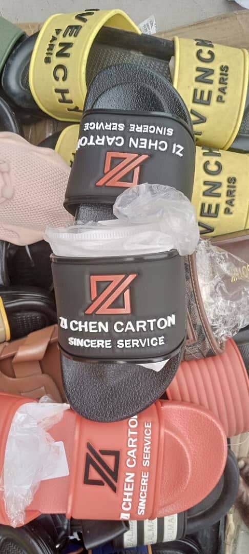 Sandales de bain confortables