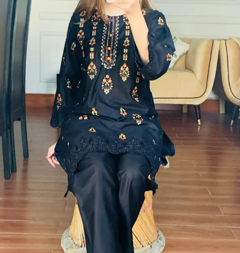 *CutWork Booring Embroidery 2pcs*