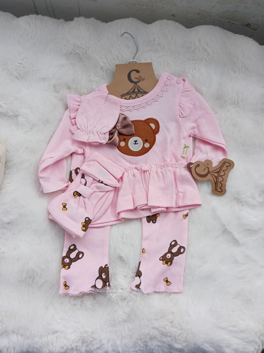 Ensemble bébé doux et mignon