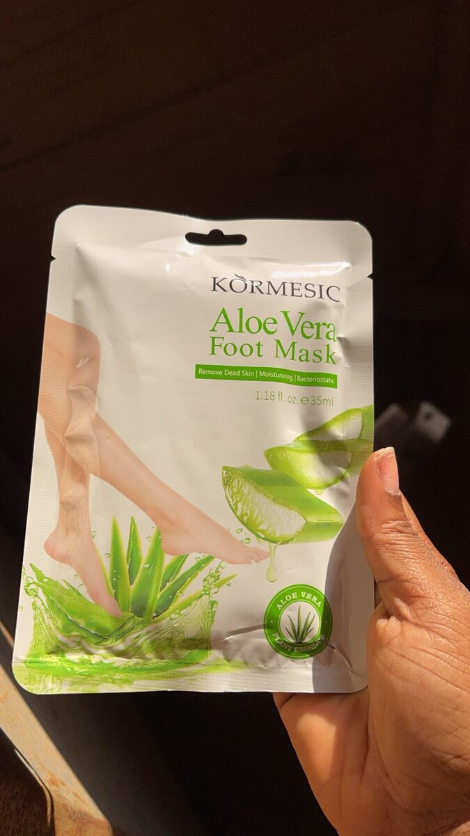 Exfoliating peeling mask