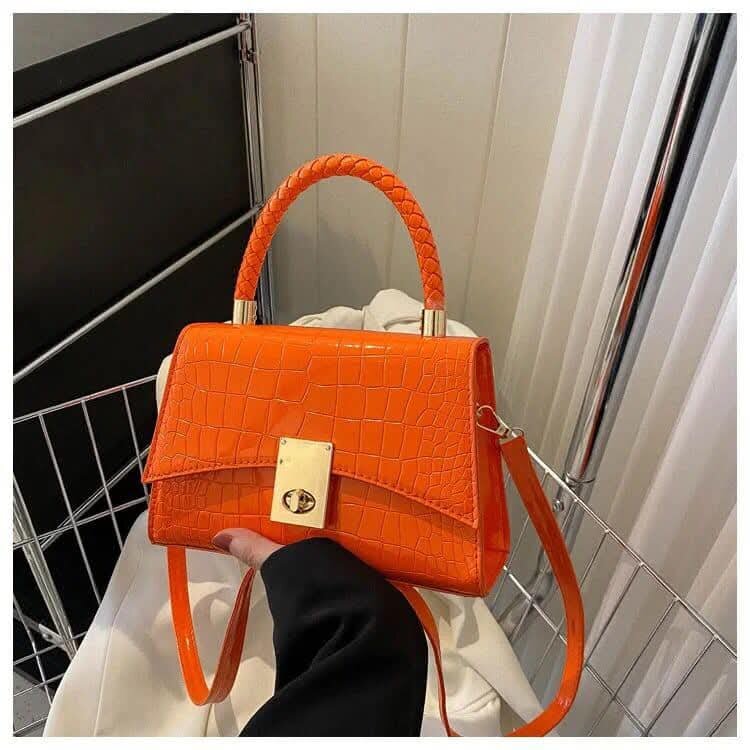 Sac à main orange chic