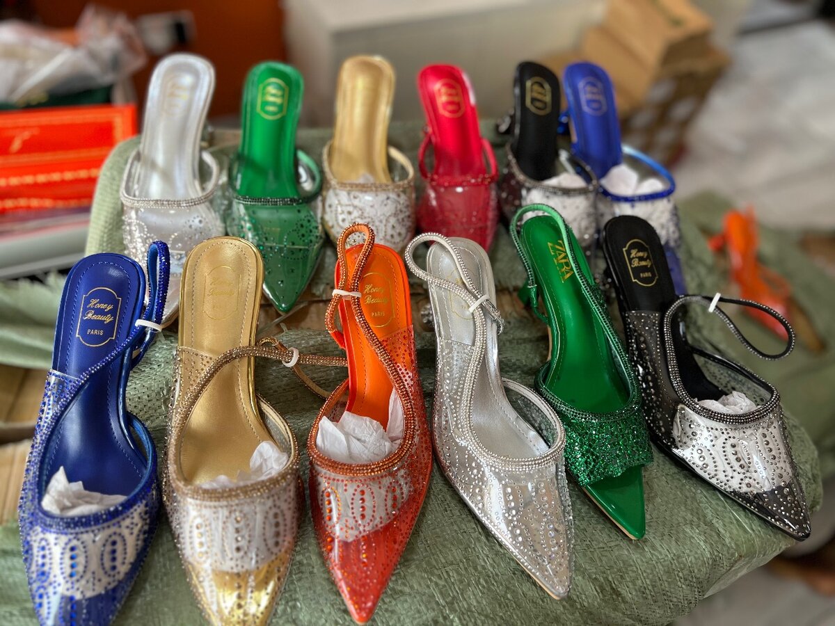 Strap heels and slipper heels