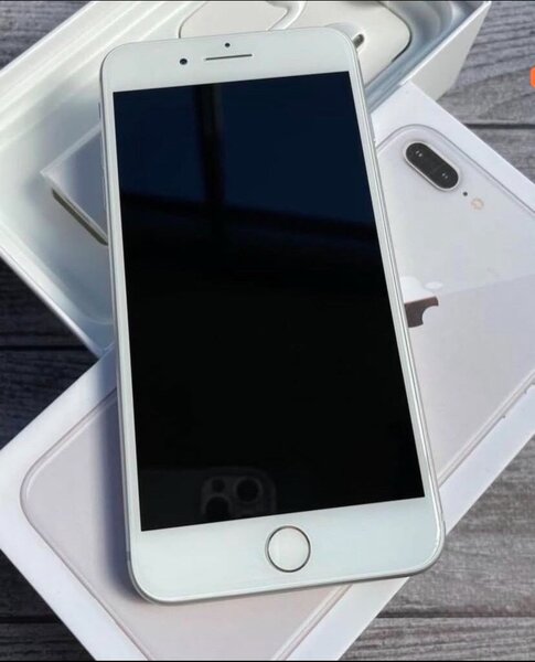 iPhone 8 Plus 256gig BH 100% Fresh in Box