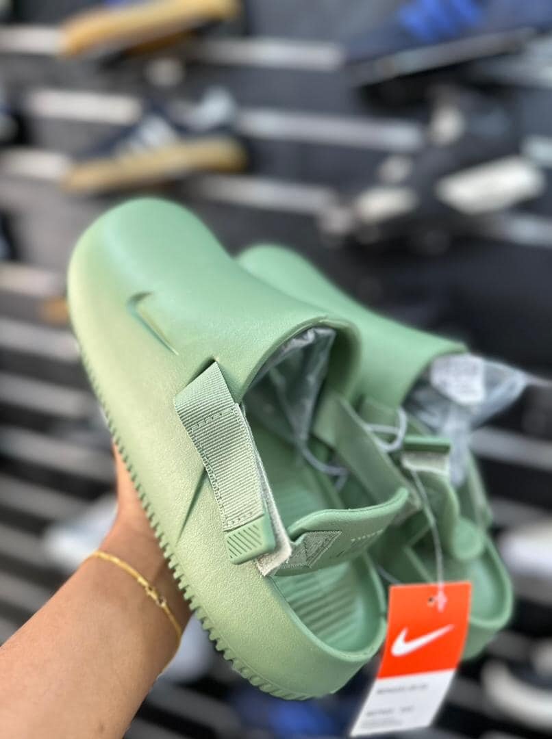 Beautiful and comfortable unisex crocs Nike