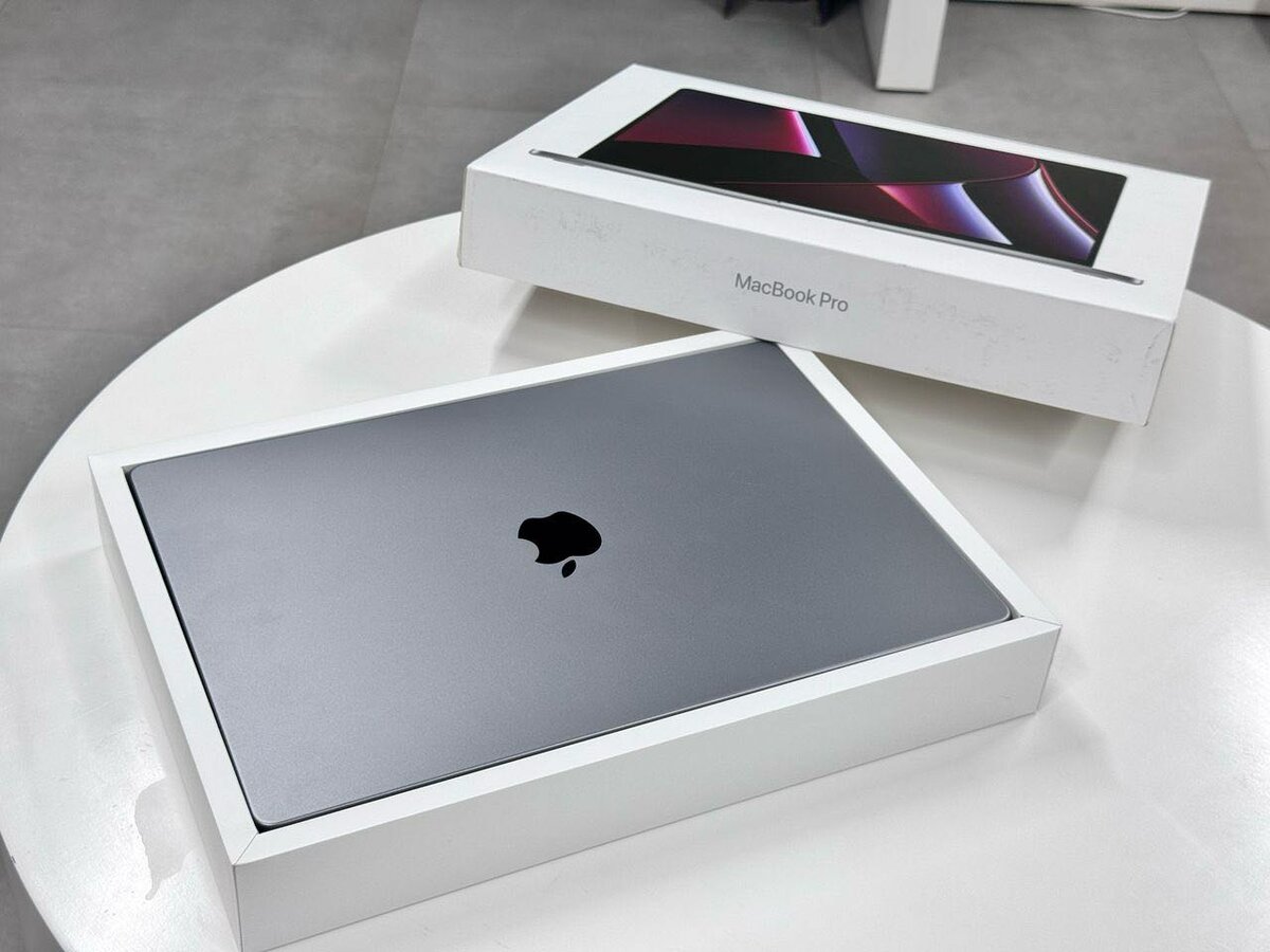 Mac Book Pro M2Pro Chip