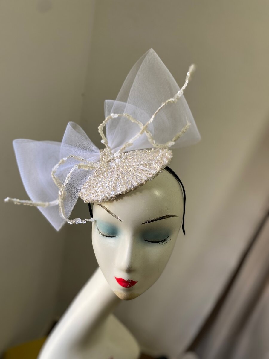 Fascinator