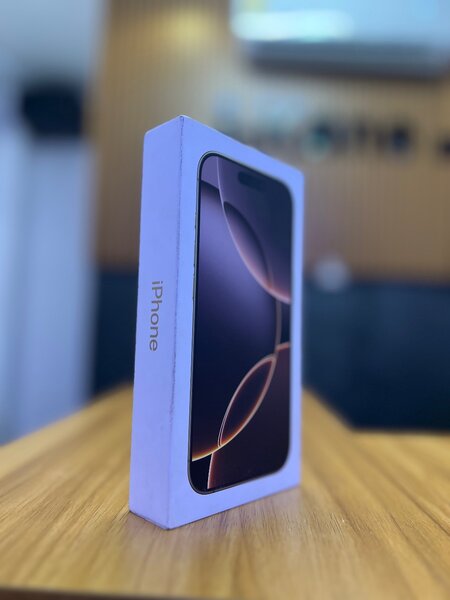 iPhone 16 pro AT&T eSIM locked(CLEAN)