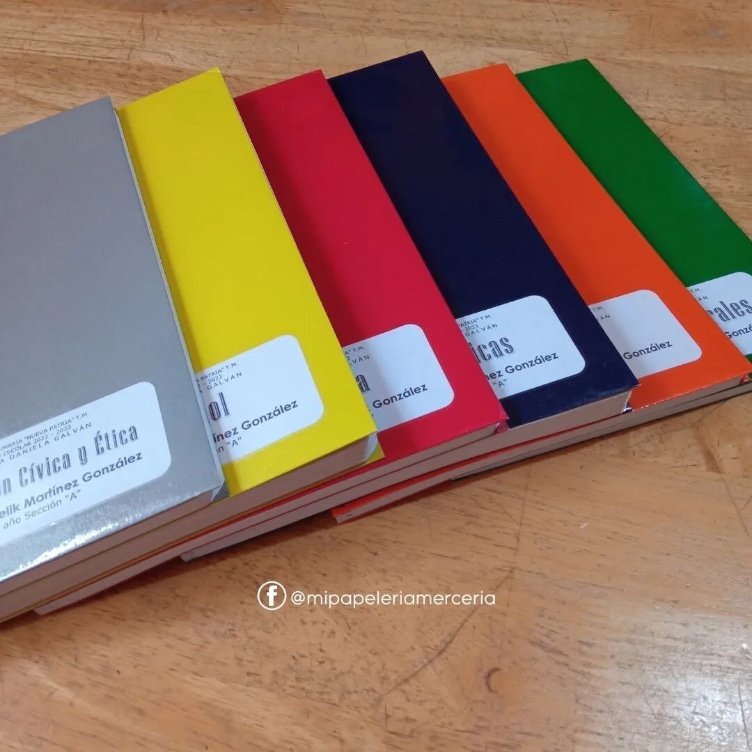 Cahiers Colorés pour Étudiants