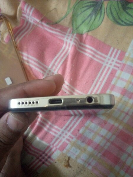 Sparx neo 7 ultra 6/128