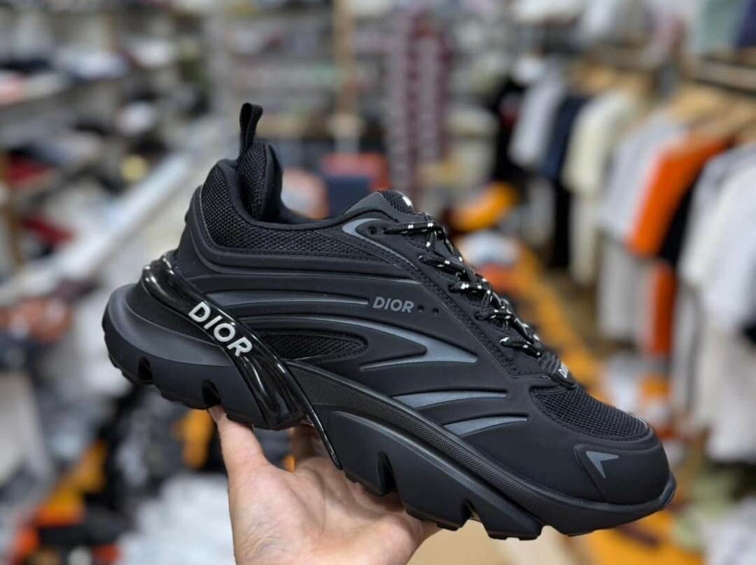 DIOR CLASSIC SNEAKER