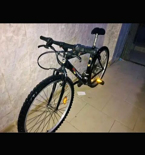 Vélo tout-terrain robuste